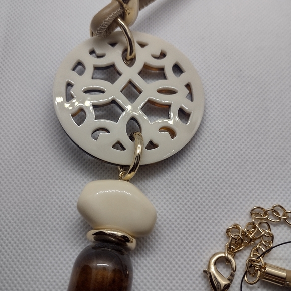 Chico's long necklace - Picture 3 of 4